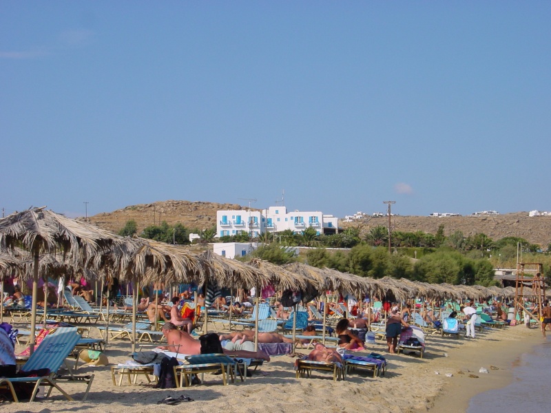 Mykonos Paranga-Strand 1.JPG -                                